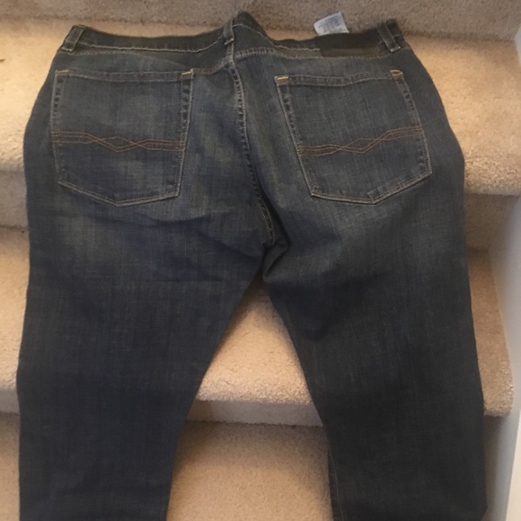 Denizen from Levi - Picture 5 of 5